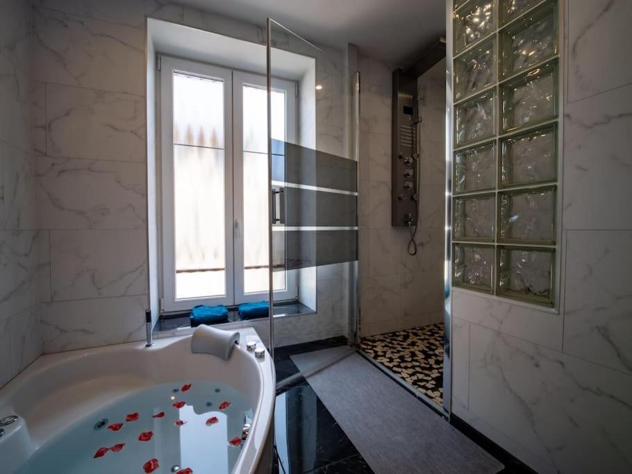 Duplex Jeanne D'Arc Billard Baby Logements Insolites Nancy Exterior foto