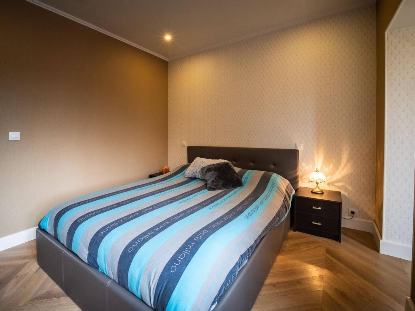 Duplex Jeanne D'Arc Billard Baby Logements Insolites Nancy Exterior foto